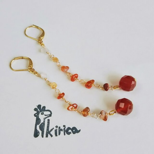 ガーネットの小粒チェーンピアス