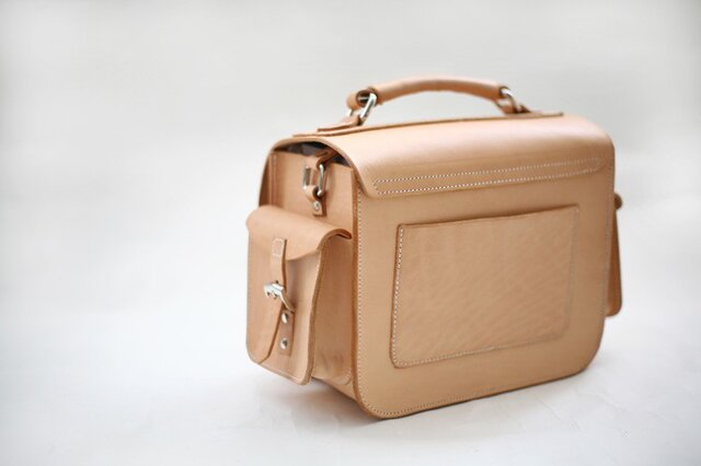 ◾️昔のカメラ◾️ヴィンテージ◾️革製品◾️とてもレア◾️カメラを入れて持ち歩こう◾️本革◾️ it-5afd2a68eb710-1200.jpg