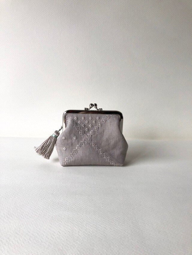 アジュール刺繍 ー クロス and ドット・ 10センチがま口