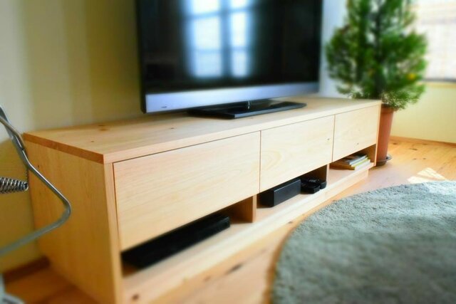 W150cm 国産ヒノキ無垢材を使用したテレビボードの画像1枚目
