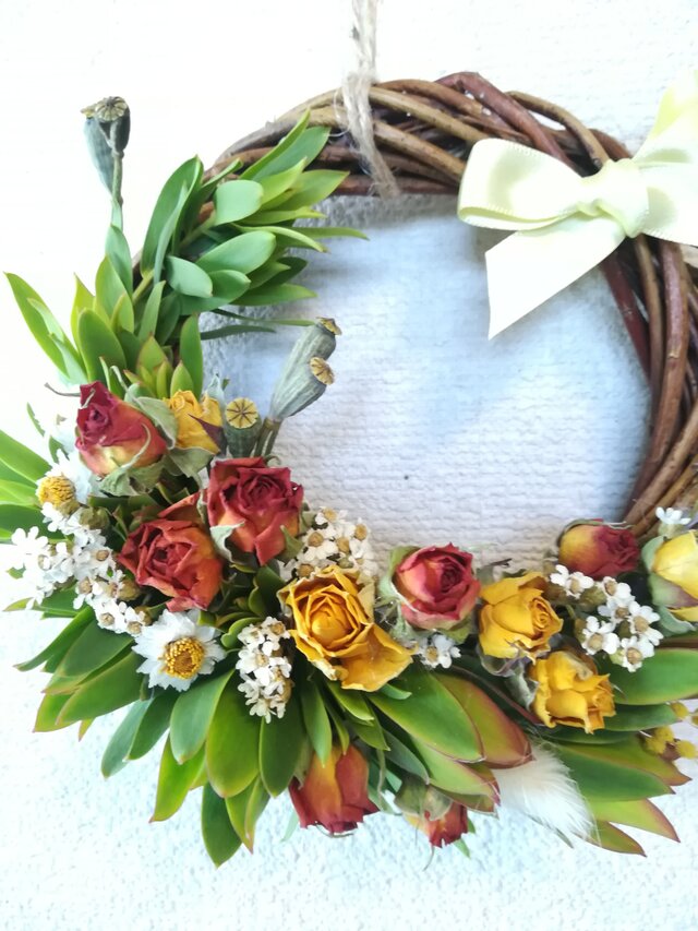 [送料無料]ドライフラワーリース◆バラと、