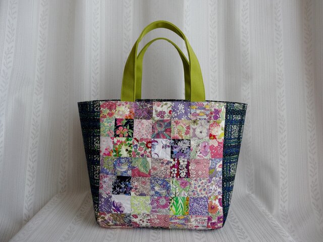 ☆新作！お出掛けトート☆3WAY☆リバティパッチワーク☆蝶々モチーフ☆帆布 it-5b08142db061b-1200.jpg