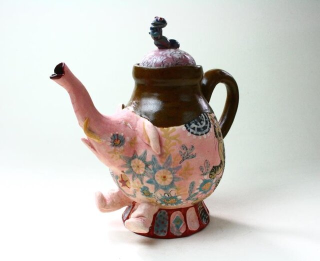 象と鳥と虎のティーポット/ 陶芸家/ 急須 / 愉しいポット/ art ceramic / potteryの画像1枚目