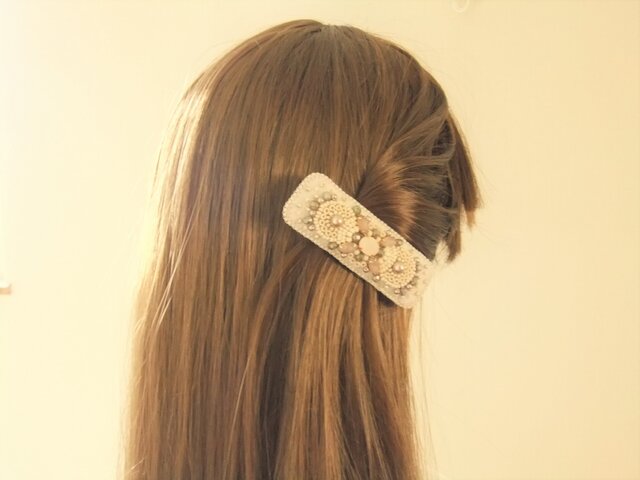 SALE Hair accessory ヘアクリップ ビーズ刺繍 （K0677) | iichi 日々