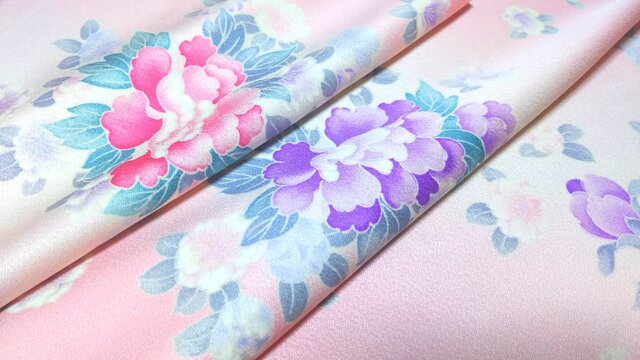 正絹着物地 はぎれ【花模様】ピンク 50cm(071の画像1枚目