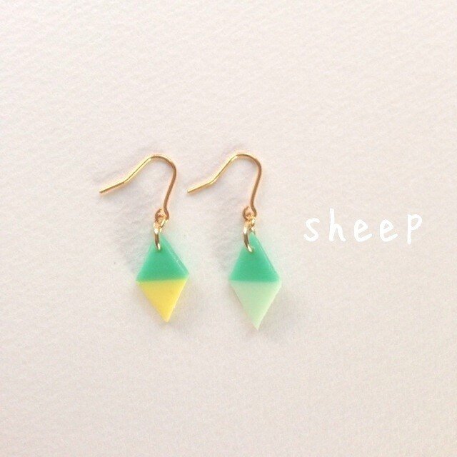 バイカラーピアス(イヤリング可)  ダイヤ