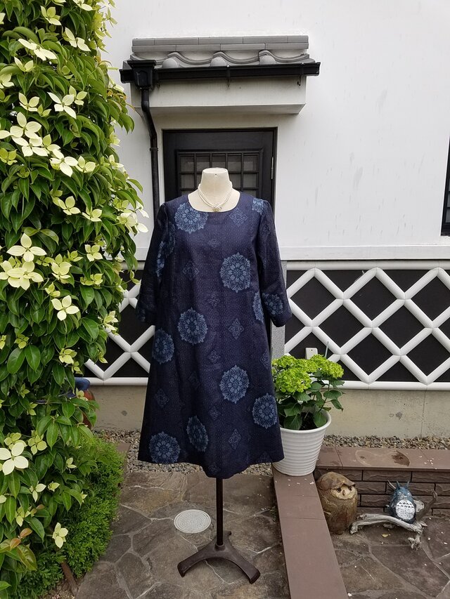 着物リメイク　手作り　　大輪の花柄　麻100%　ワンピース　