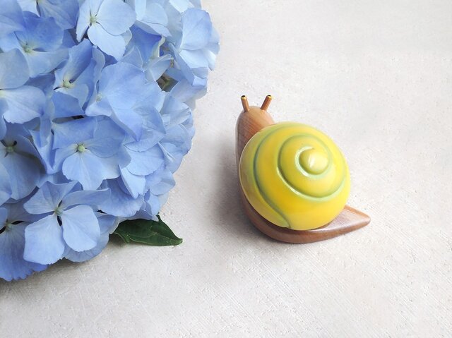 カタツムリ(黄)の画像1枚目