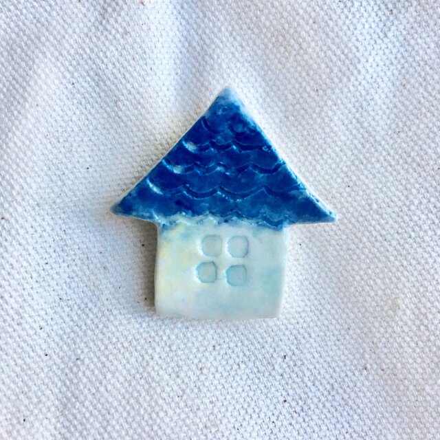 おうちのブローチ(青)の画像1枚目