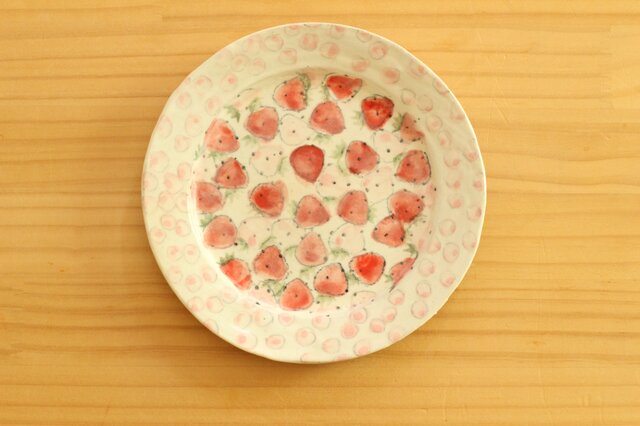 粉引赤とピンクのイチゴのピンクドットのリム皿。の画像1枚目