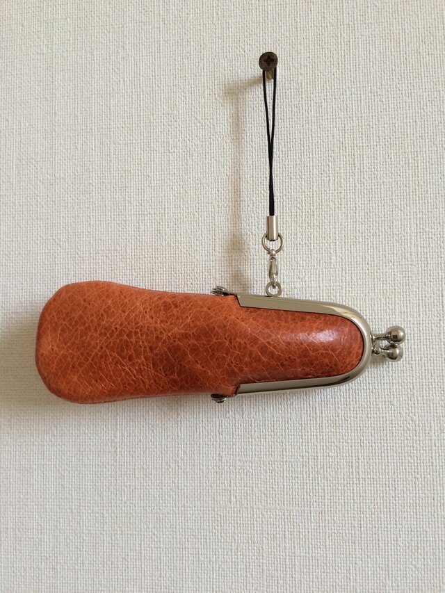 がまぐち 本革仕様の縦型印鑑ケース 濃オレンジの画像1枚目