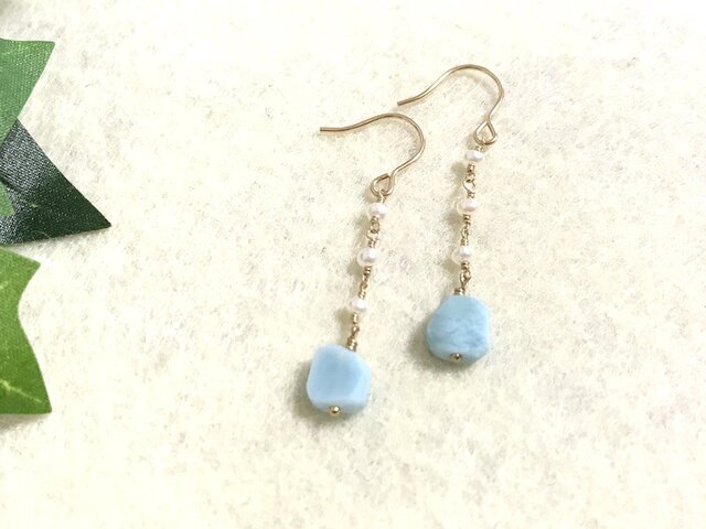 【ご予約品】14kgf ラリマー × 淡水パール ブーケ ピアス 等2点 ラリマーと淡水パールのピアス【14KGF】 | iichi 日々の暮らしを