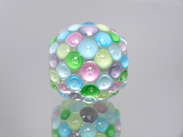 点打ち模様（水玉）のとんぼ玉（ガラス玉） | iichi 日々の暮らしを