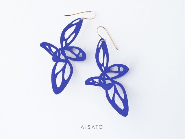 Dancing Butterfly Earring Blue ダンシングバタフライ ピアス ブルーの画像1枚目