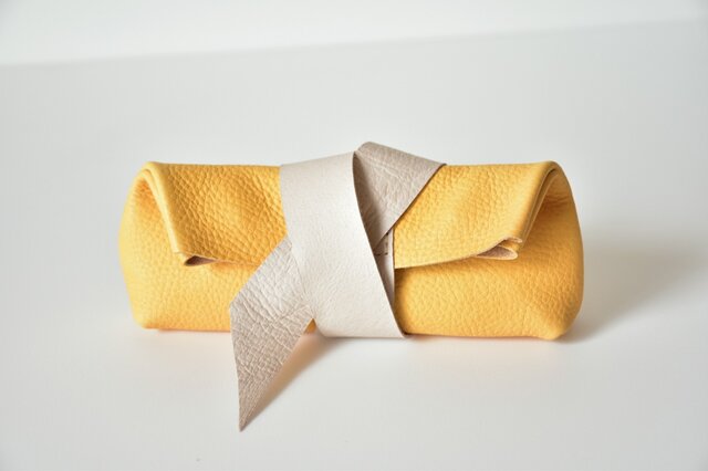 pen case (mimoza giallo)の画像1枚目