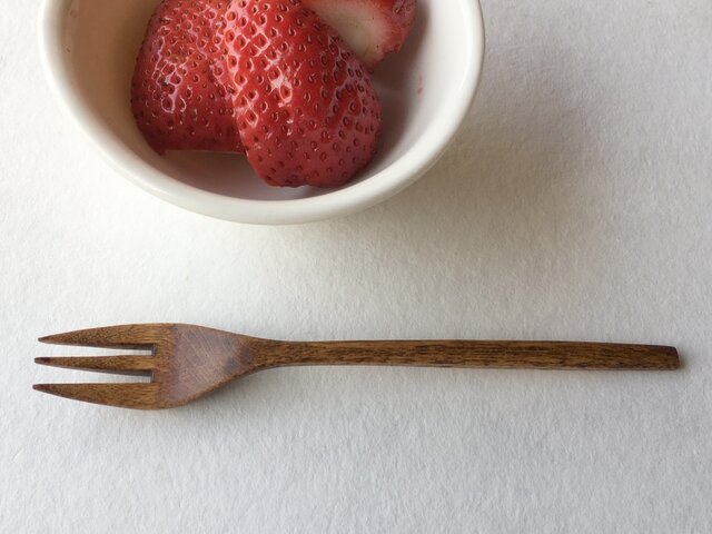 樺の木のデザートフォークの画像1枚目