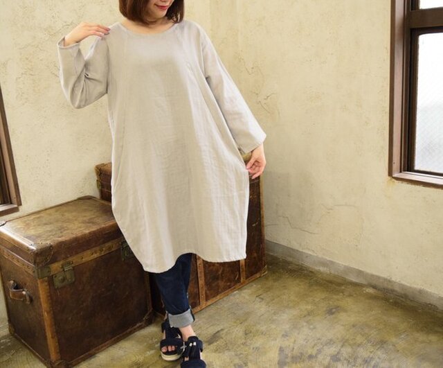 【心地良い服】ふわふわほっこりシンプルなドルマンワンピース(大人のダブルガーゼ ・シルバーグレー)の画像1枚目