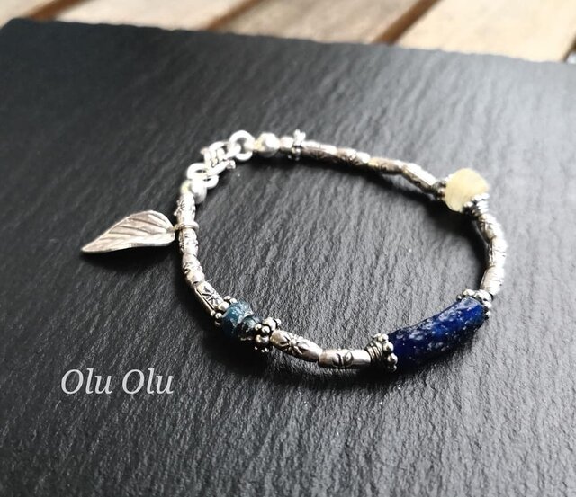 ローマングラスとカレンシルバーのブレスレットの画像1枚目