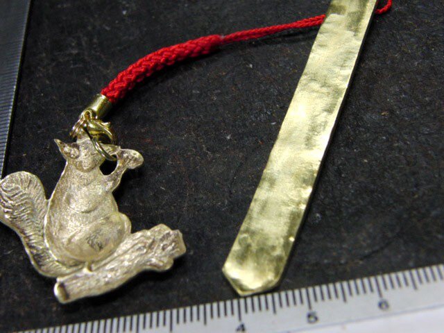 真鍮ブラス製 リス型根付ストラップ 着物や浴衣の帯飾り・かんざし