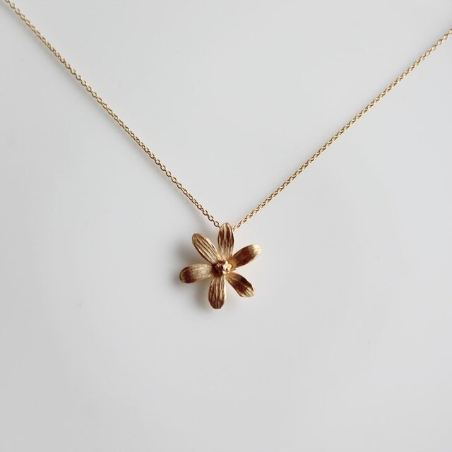 6枚の花びらのネックレスの画像1枚目