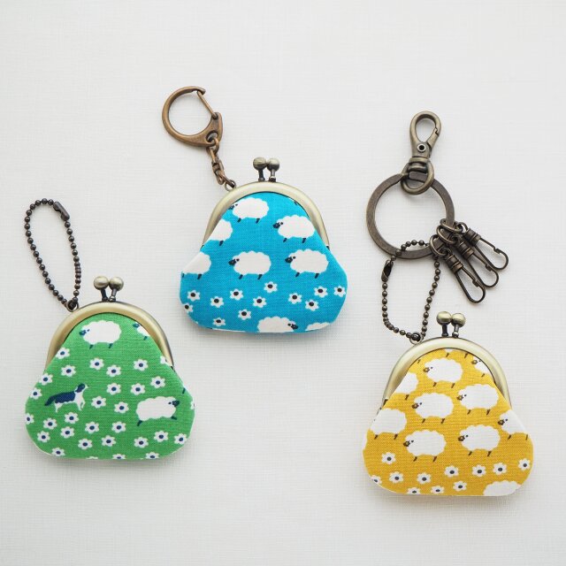 ■もこもこひつじのミニがま口キーホルダー・アンティークゴールド■