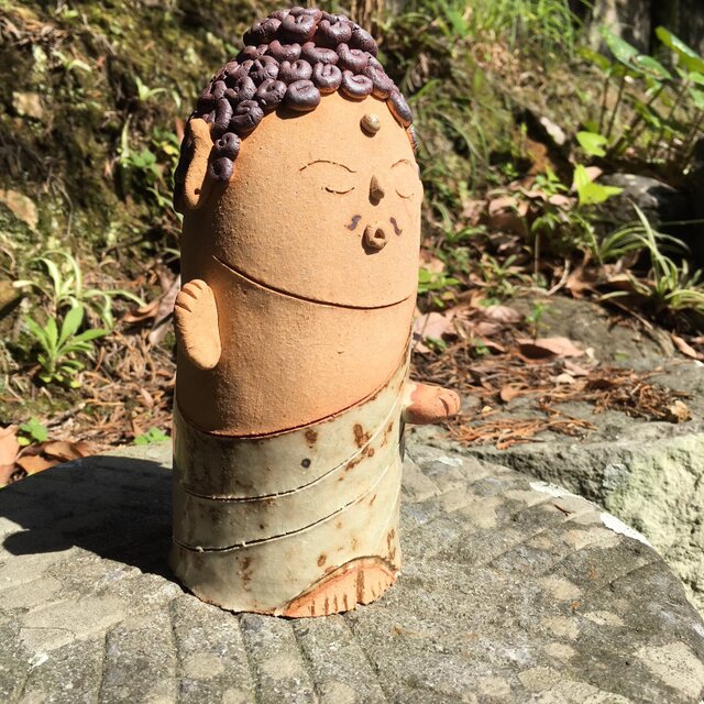 如来さま 陶器 置き物の画像1枚目