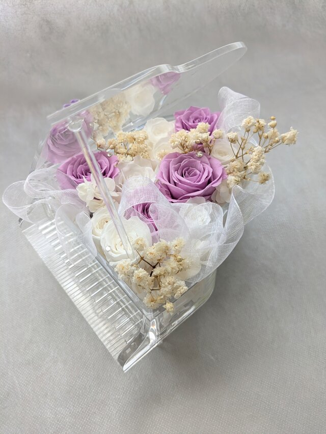 【プリザーブドフラワー／グランドピアノシリーズ】ライラックと白い薔薇の奏でる優しい癒しの音色