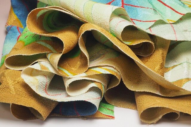 時代 古布 縮緬 赤縮緬 江戸 明治 大正 アンティーク 正絹 リメイク素材 時代 古布 縮緬 赤縮緬 江戸 明治 大正 アンティーク 正絹 リメイク