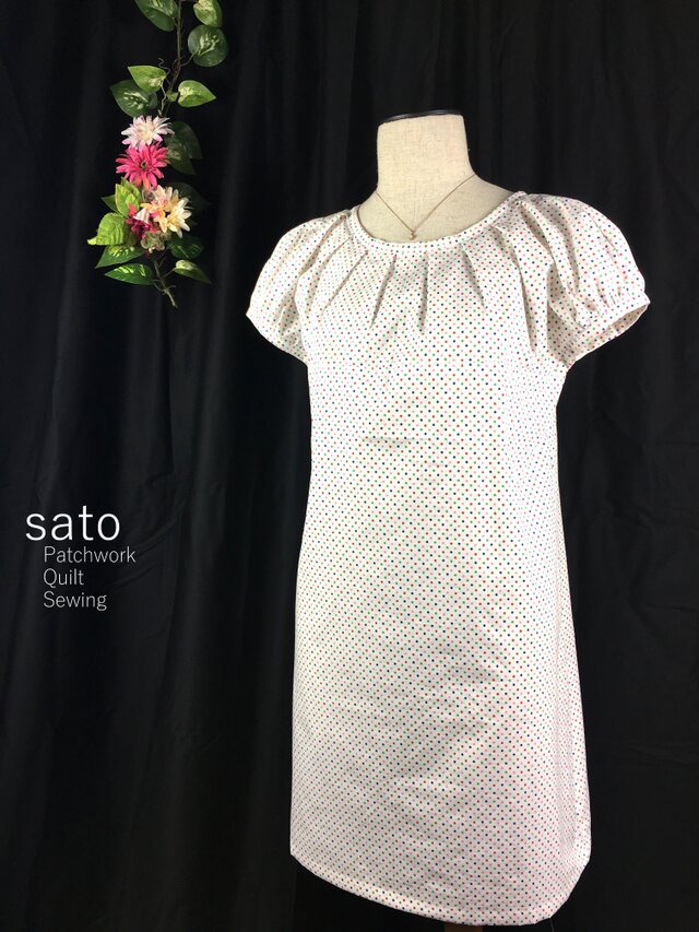カラフルドットのタックチュニックの画像1枚目