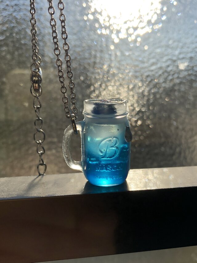 ミニチュアドリンクジャー（Ｌ）ラムネのネックレス