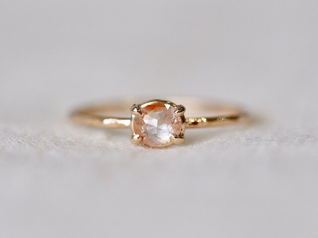 Rose Petal Diamond Ringの画像1枚目