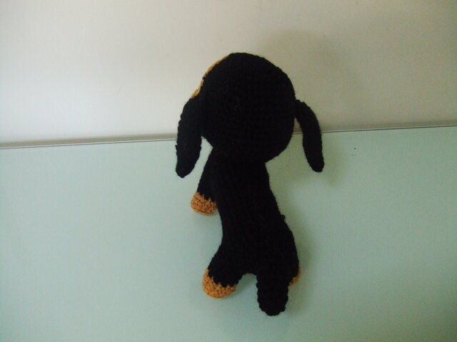 ダックスフンドのあみぐるみ | iichi 日々の暮らしを心地よくする