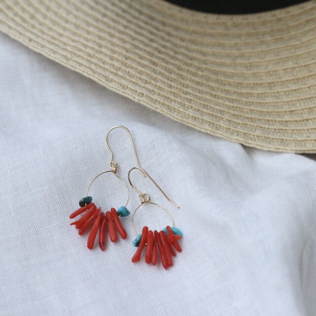 Red coral +Turquoise pierceの画像1枚目
