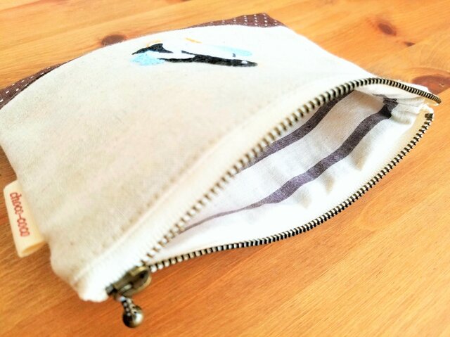 専用　ハンドメイド　刺繍　ペンギン　ポーチ 手刺繍 フェイクレザー ペンギン ポーチ ポーチ megucoco 通販