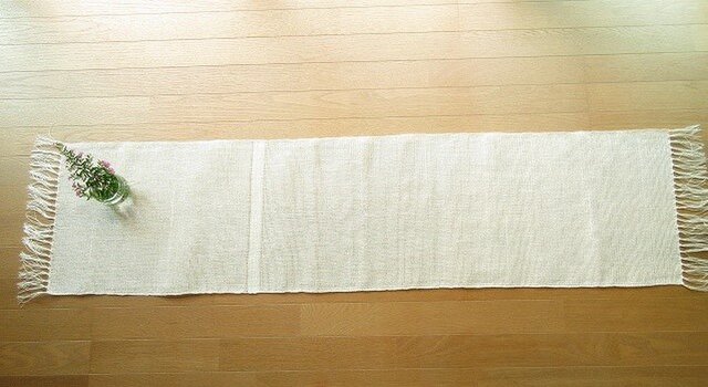 真っ白のリネンの手織りテーブルランナー(1)の画像1枚目