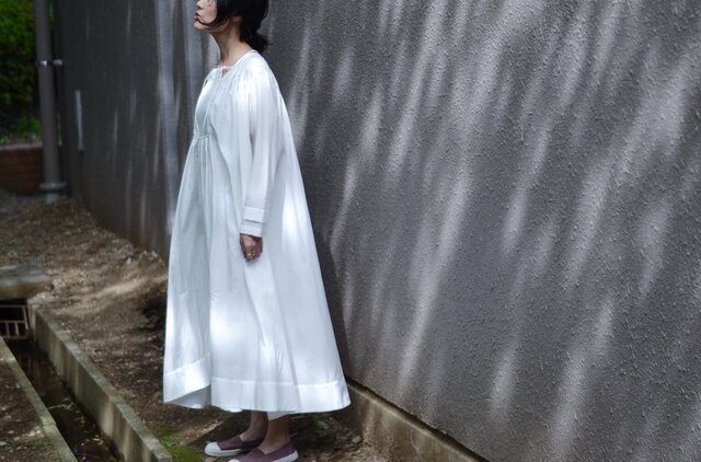 White Night Dressの画像1枚目
