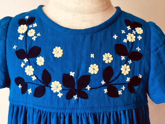 アポリナ　刺繍入りイエローチュニック S アポリナ 刺繍入りイエローチュニック S