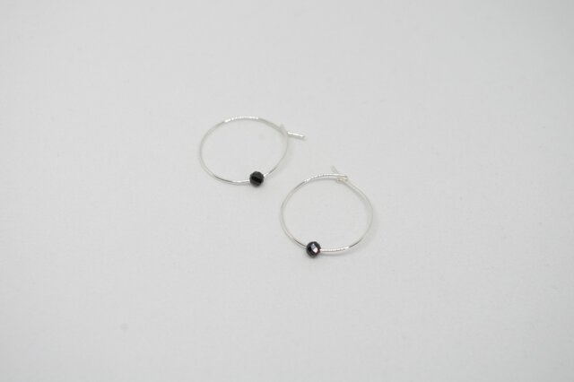ブラックスピネル*SV925コーティング*フープピアス #437の画像1枚目