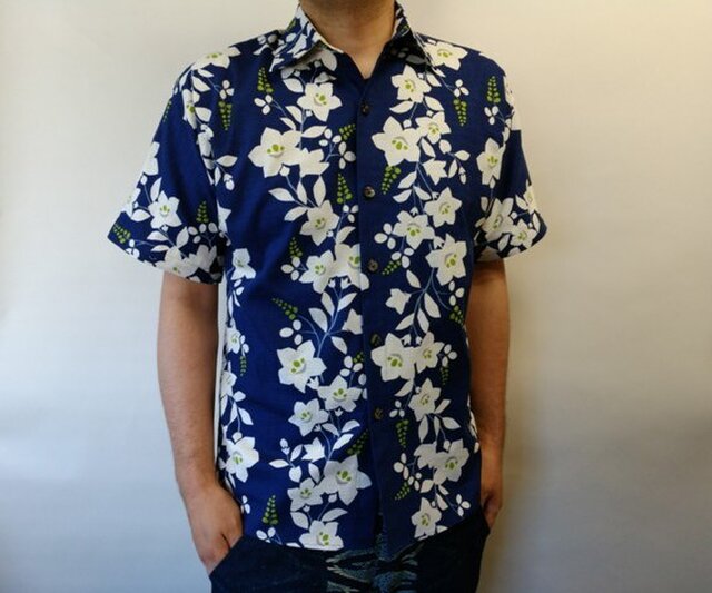 半袖和柄シャツ(桔梗柄)の画像1枚目