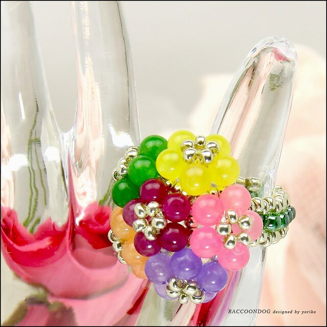 花束フルーティーポップ【カルセドニー ビーズリング】《ビーズアクセサリー》の画像1枚目
