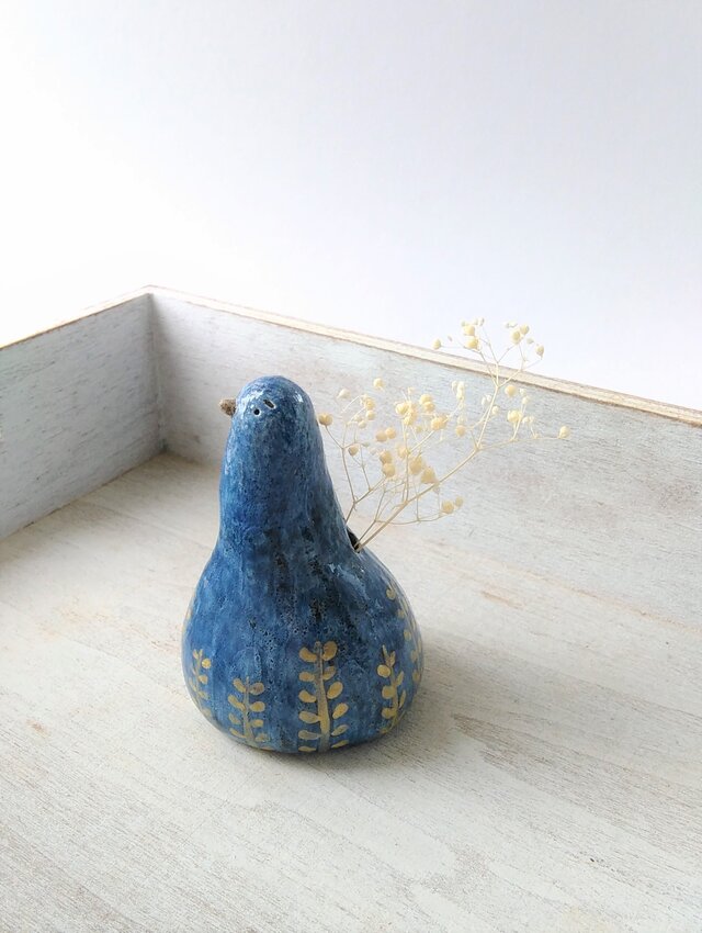 植物模様の青い鳥・一輪挿しの画像1枚目