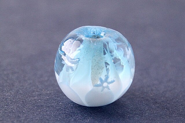 氷の下で春を待つ花 -薄氷-の画像1枚目