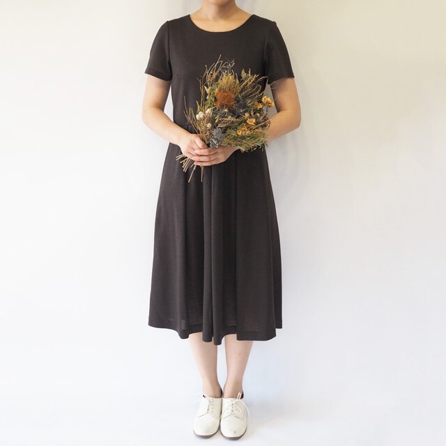 【S】アーミッシュ風シンプルワンピース◇半袖(ダークブラウン)*リネン素材*の画像1枚目