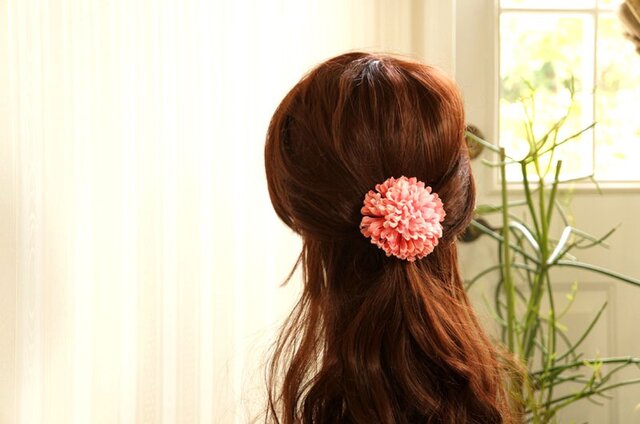 ピンクアスターのヘアアクセの画像1枚目