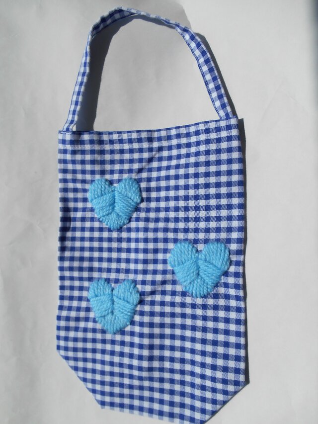 ギンガムチェックワインバック ハート刺繍入の画像1枚目