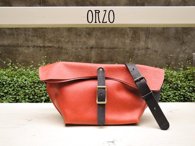 ORZO】神戸 型押しレザー ショルダーBAG メッセンジャー(S) ペイズリー