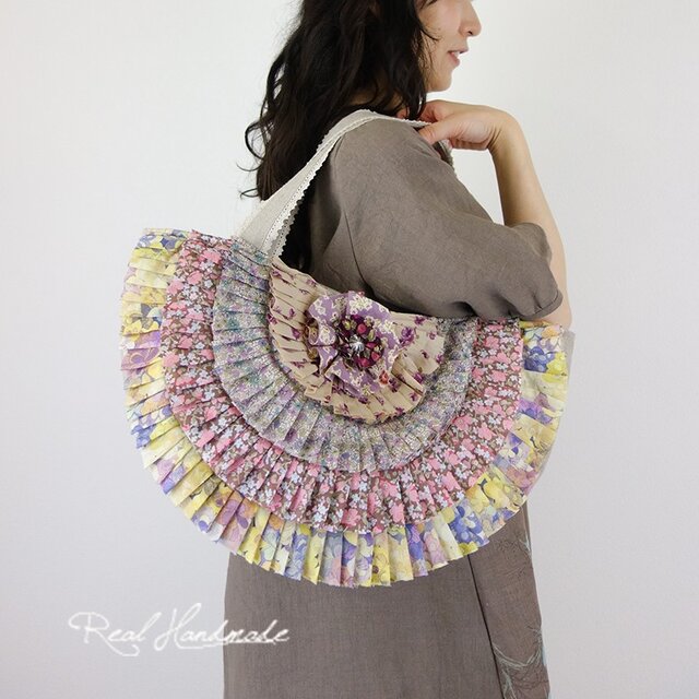 リバティフラワー Japanesque プリーツBAG ☆コサージュ付きの画像1枚目