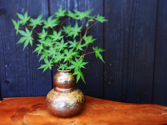 備前焼 瓢箪花入れ h3-026の画像1枚目