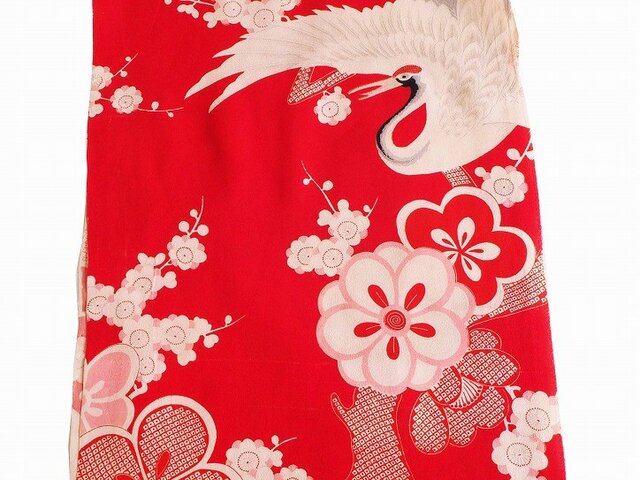 s0037 梅鶴紋様ハギレ・130cm☆古布・古裂/絞り/錦紗縮緬/正絹/人絹/モスリンの画像1枚目