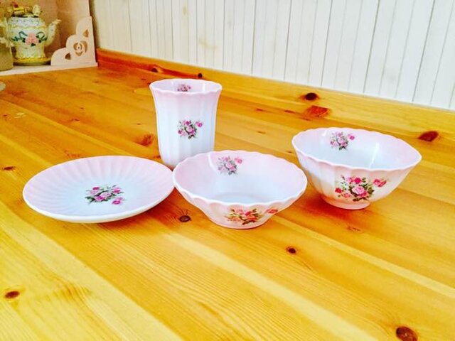 陶器 薔薇のプレート 小皿 ピンクローズ 薔薇柄 和食器 洋食器 | iichi